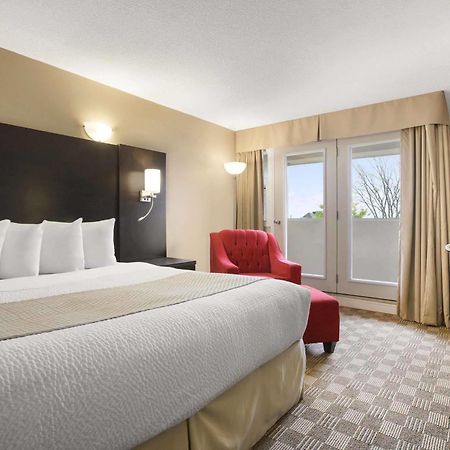 Days Inn & Suites By Wyndham North Bay Downtown Esterno foto
