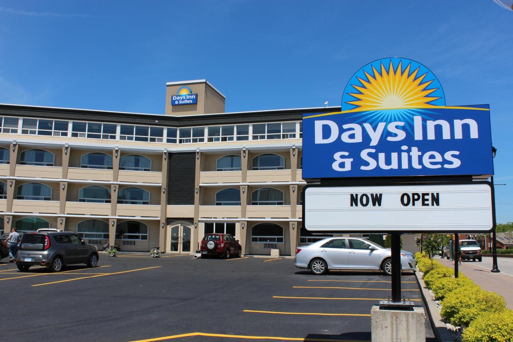 Days Inn & Suites By Wyndham North Bay Downtown Esterno foto