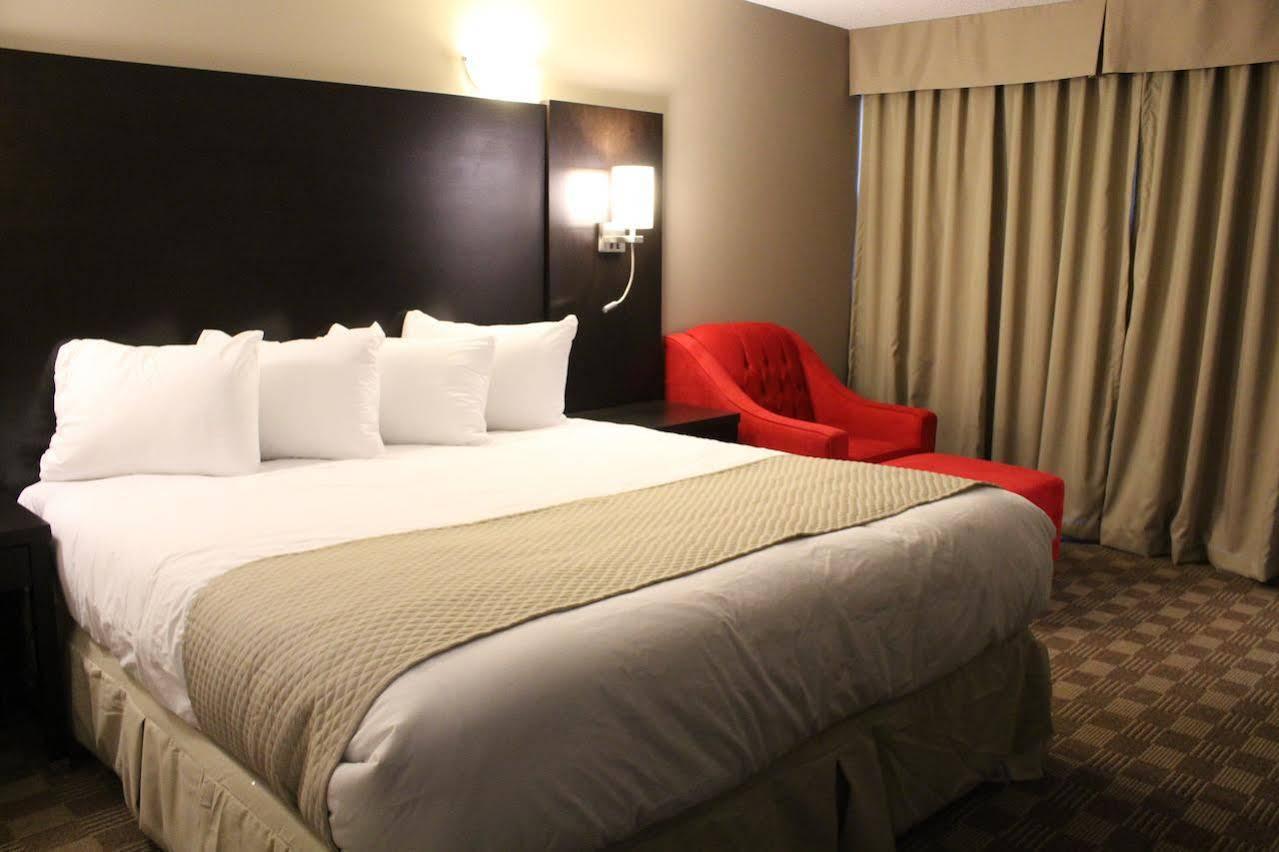 Days Inn & Suites By Wyndham North Bay Downtown Esterno foto